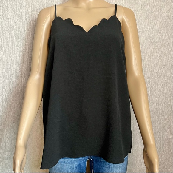 MONTEAU Los Angeles: V-Neck Black Top - Picture 4 of 7